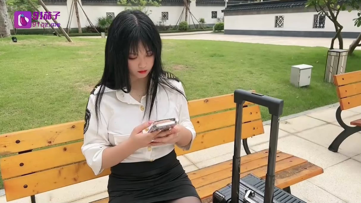 堕落的空姐 下机约九九九久久九九怎么读炮初体验被胖哥带到高档小区家里啪啪