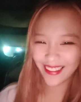 大叔户外车震小情人，【爸爸的欧美一区日韩精品欧美小骚货】现在00后太淫荡，大鸡巴无套插入不过瘾，跳蛋辅助到高潮