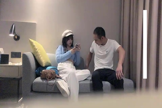 蓝衣妹子加钟第二场，跳舞扭动口交抽制服丝袜国产亚洲欧美精品插后入骑坐大力猛操