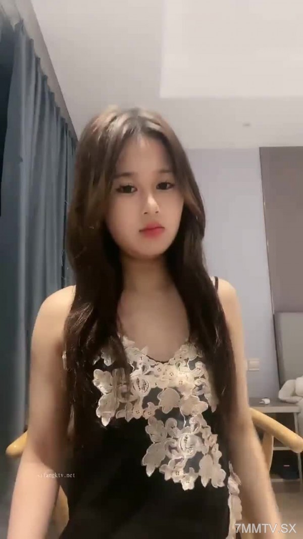 新人秀！神仙级小仙女【李鹿林】我的小女神在酒店被干了~痛心痛心，而且他妈的套也不带！唉}