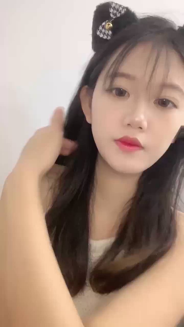 新人下海【达咩小瑜】逆天颜值，关注了好久，终于在金钱面前国产精品亚洲综合久久败下阵来，不负所望，确实好身材