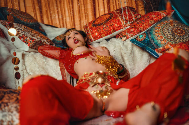 TiTi 高端大尺度私拍流出 塞上红鸾异域风情 圆润蜜乳敏感乳粒呼吁而出 性感骚丁嫩穴 (2)}