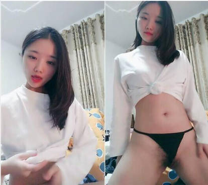 甜美蜜桃少婦深夜撩騷,嫩鮑特別緊,壹條小縫緩緩打開,粉嫩如少女,洞口超小}